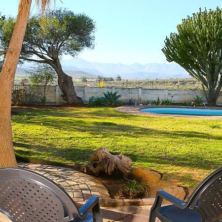Oudtshoorn Homestay Accommodation מראה חיצוני תמונה