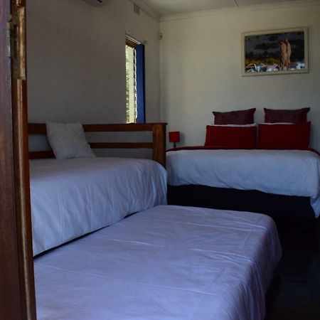 Oudtshoorn Homestay Accommodation מראה חיצוני תמונה